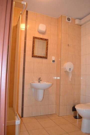 Фото номера Просторный одноместный номер Отель Hotel i Restauracja Jaskolka г. Alojzów 7